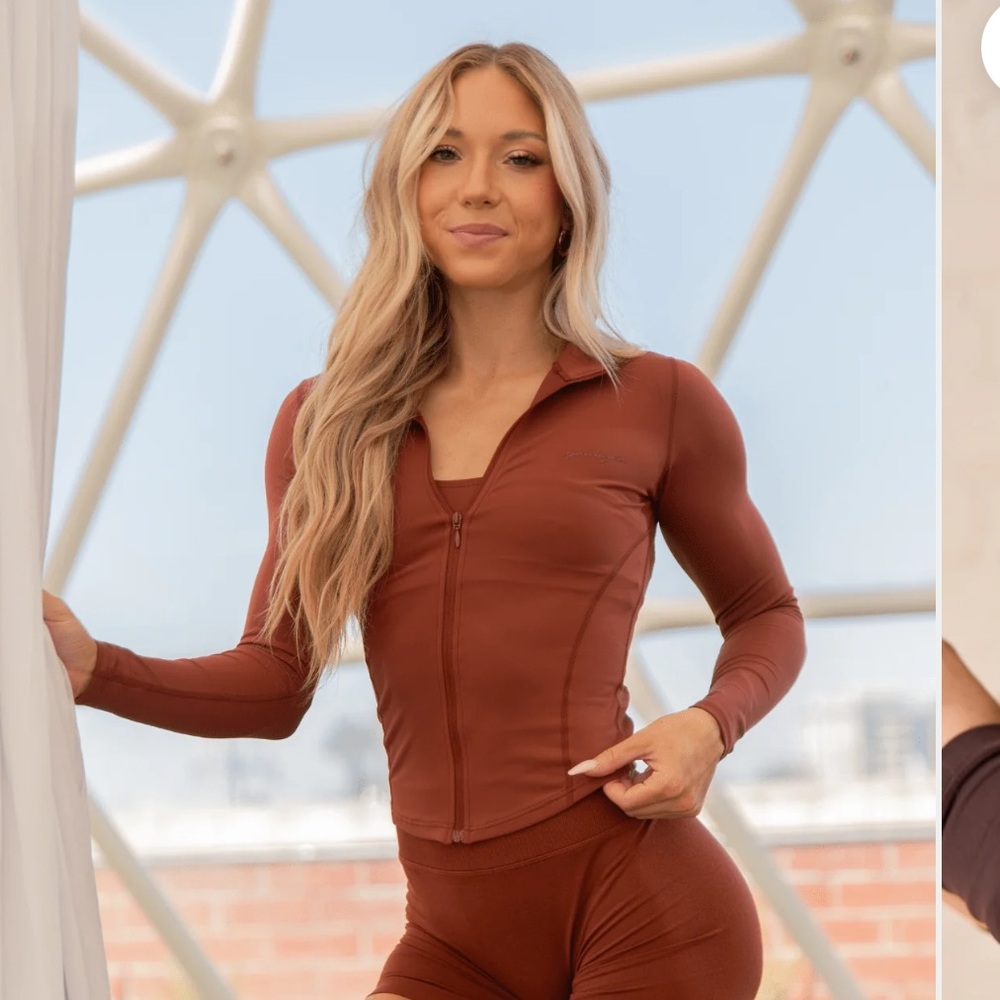 W517 - CURVE BODYCON JACKET